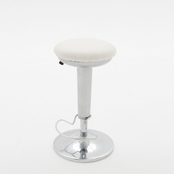 White stool 2 - Tabouret haut blanc